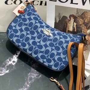 💧💧COACH TERI SHOULDER BAG IN SIGNATURE DENIM（COACH CAF82）